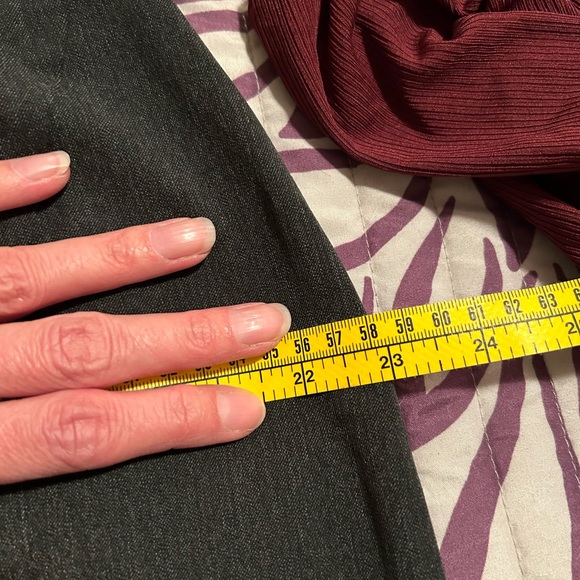 Charcoal grey midi fluted-hem skirt - Picture 10 of 13